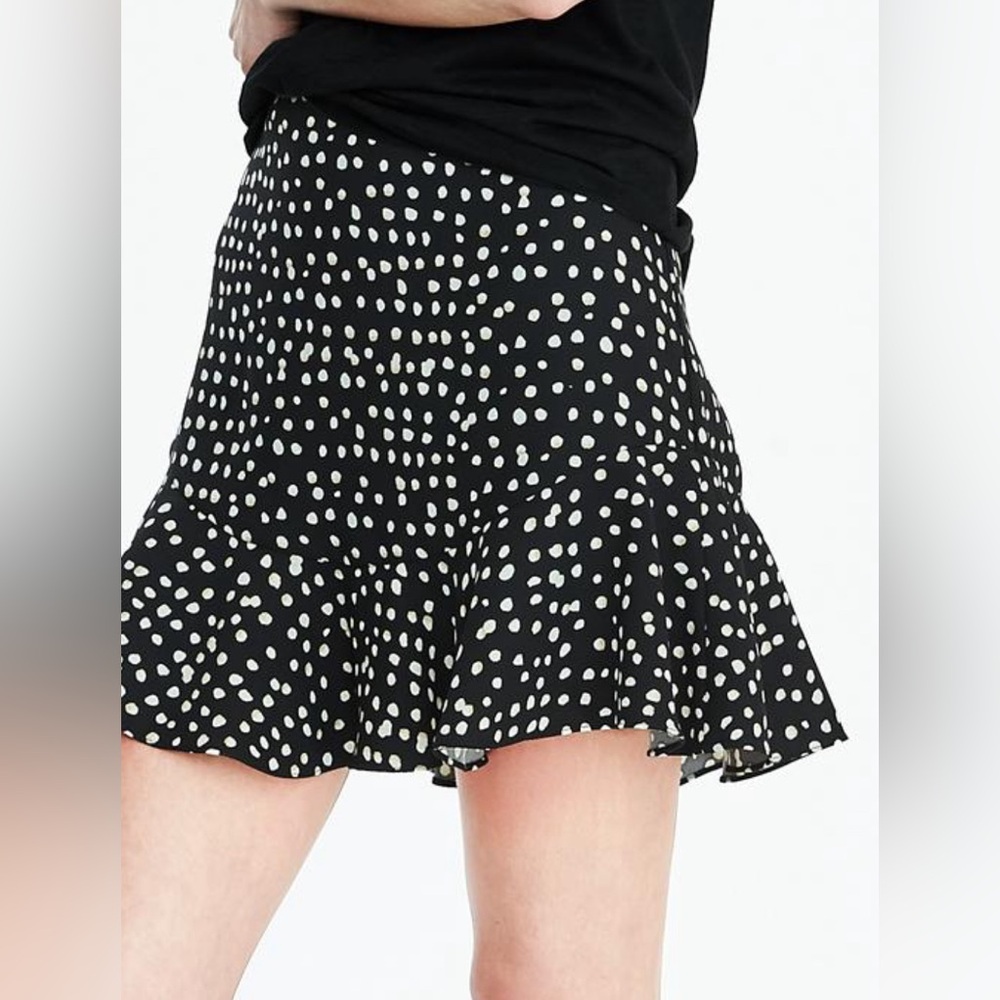Banana Republic Small Dot Mini Black and White Skirt Size 0